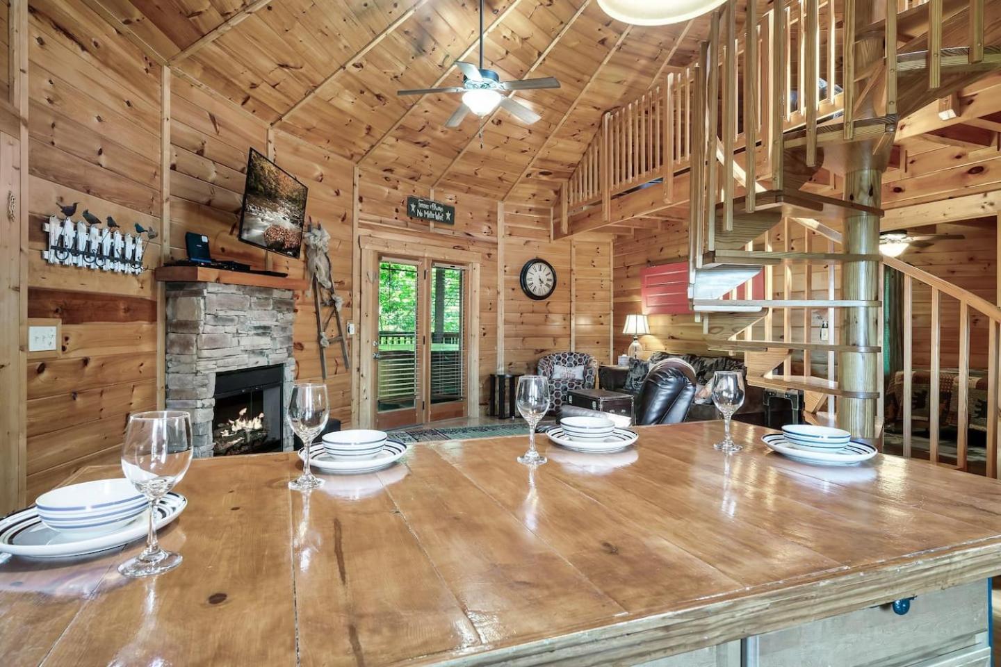 Mountain View Family Cabin W Game Room & Pool סביירוויל מראה חיצוני תמונה